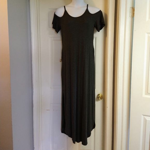 Unbranded Dresses & Skirts - NWOT Women's Charcoal Grey Maxi Dress Size M